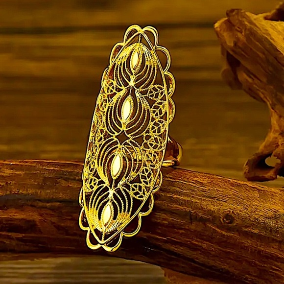 Gold Geometric 24K Exaggerated Ring - Picture 4 of 6